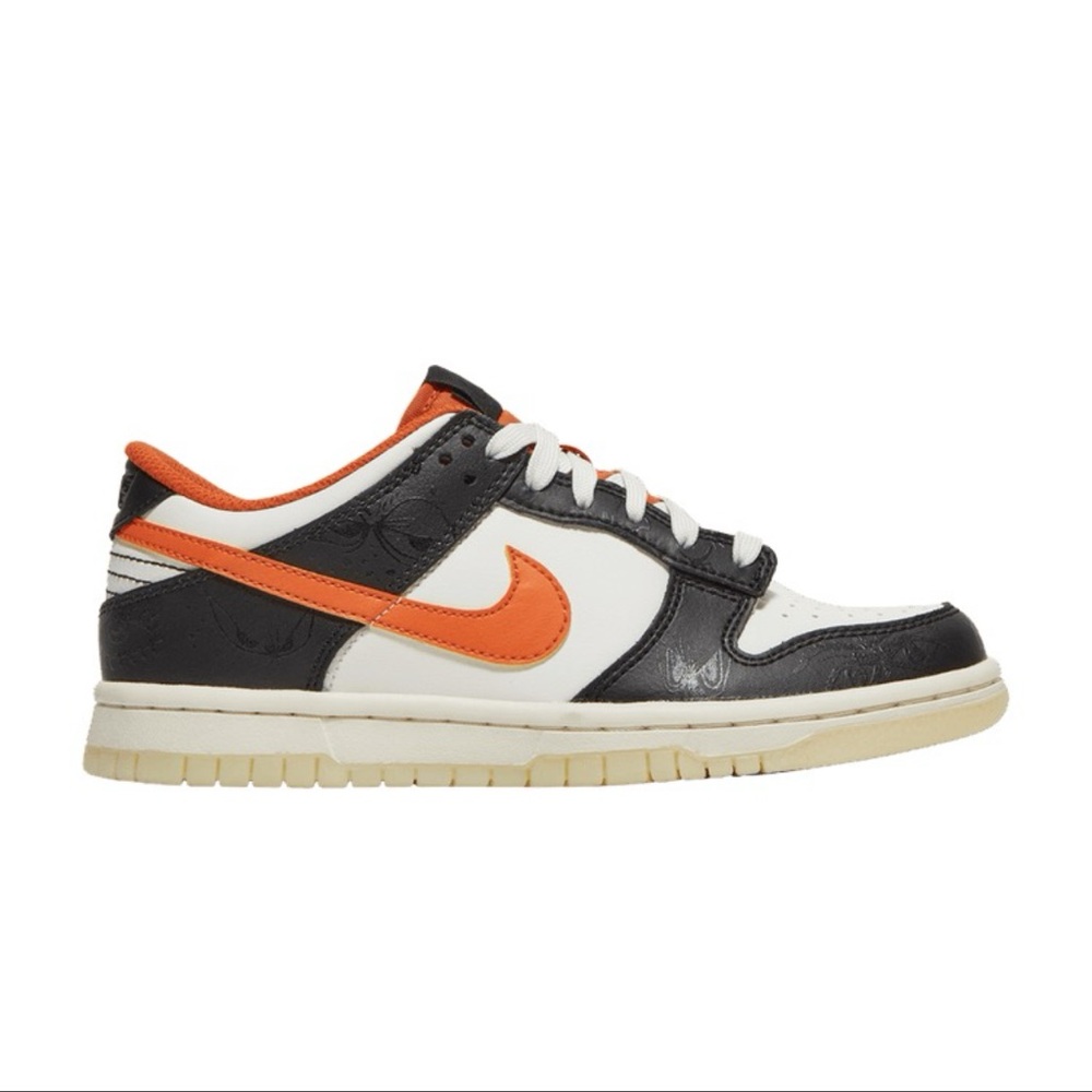 Size 7 Nike Dunk Low premium GS Halloween 2021 #sneakers